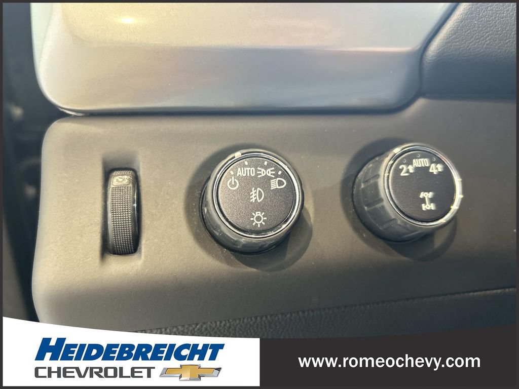 Used 2019 Chevrolet Tahoe Premier AWD/4WD image 33