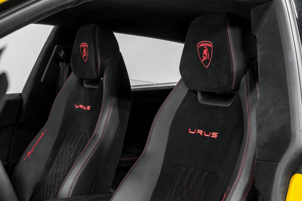 Used 2023 Lamborghini Urus Performante AWD/4WD image 20