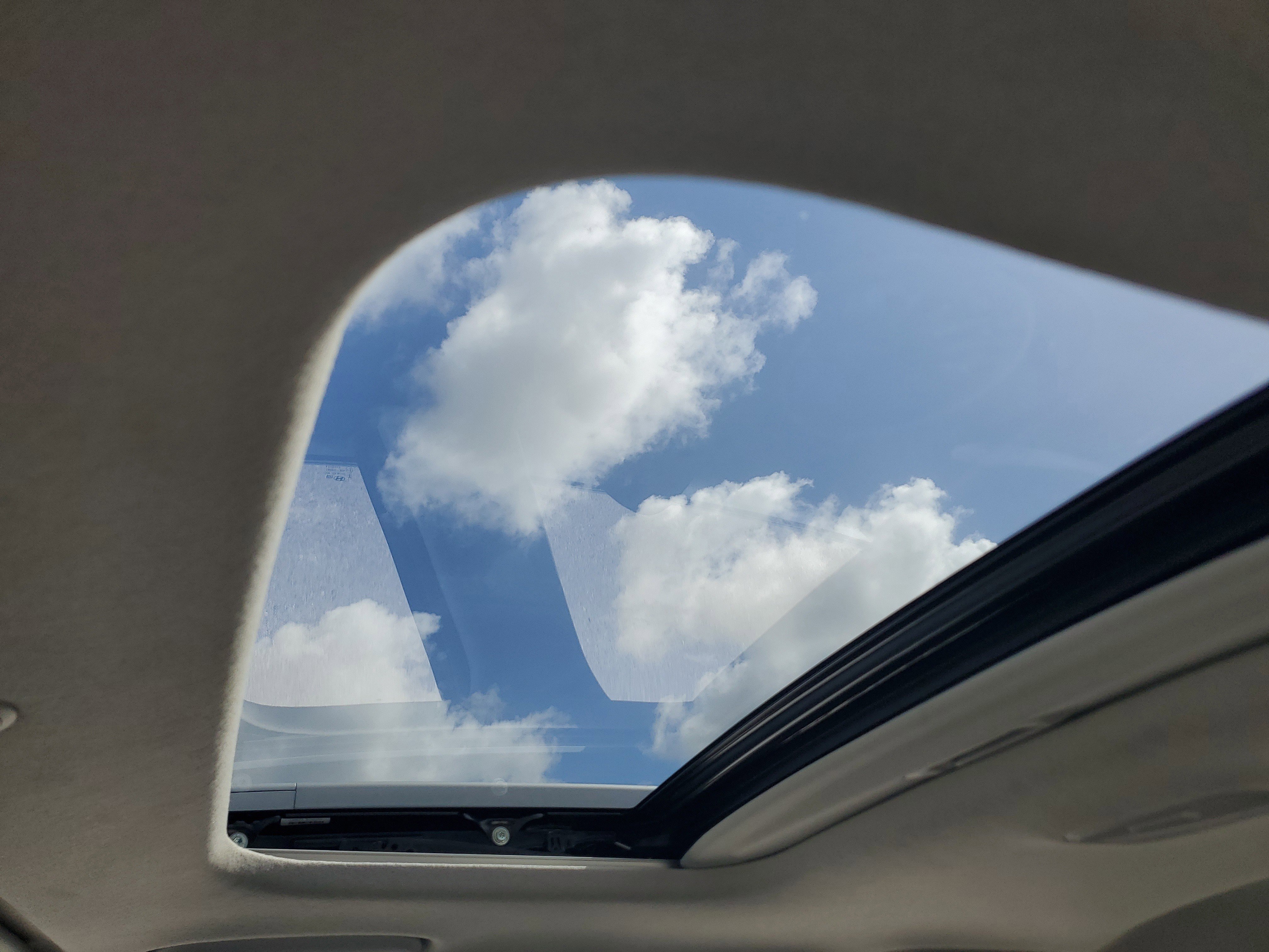 Used 2024 Hyundai Venue SEL image 11