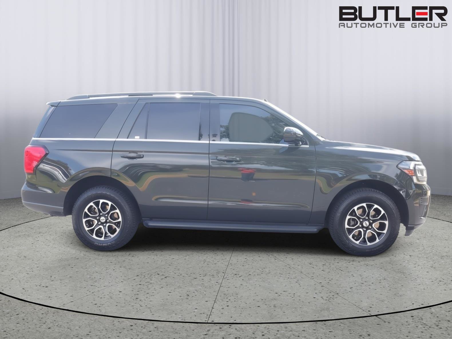 Used 2022 Ford Expedition XLT AWD/4WD image 7