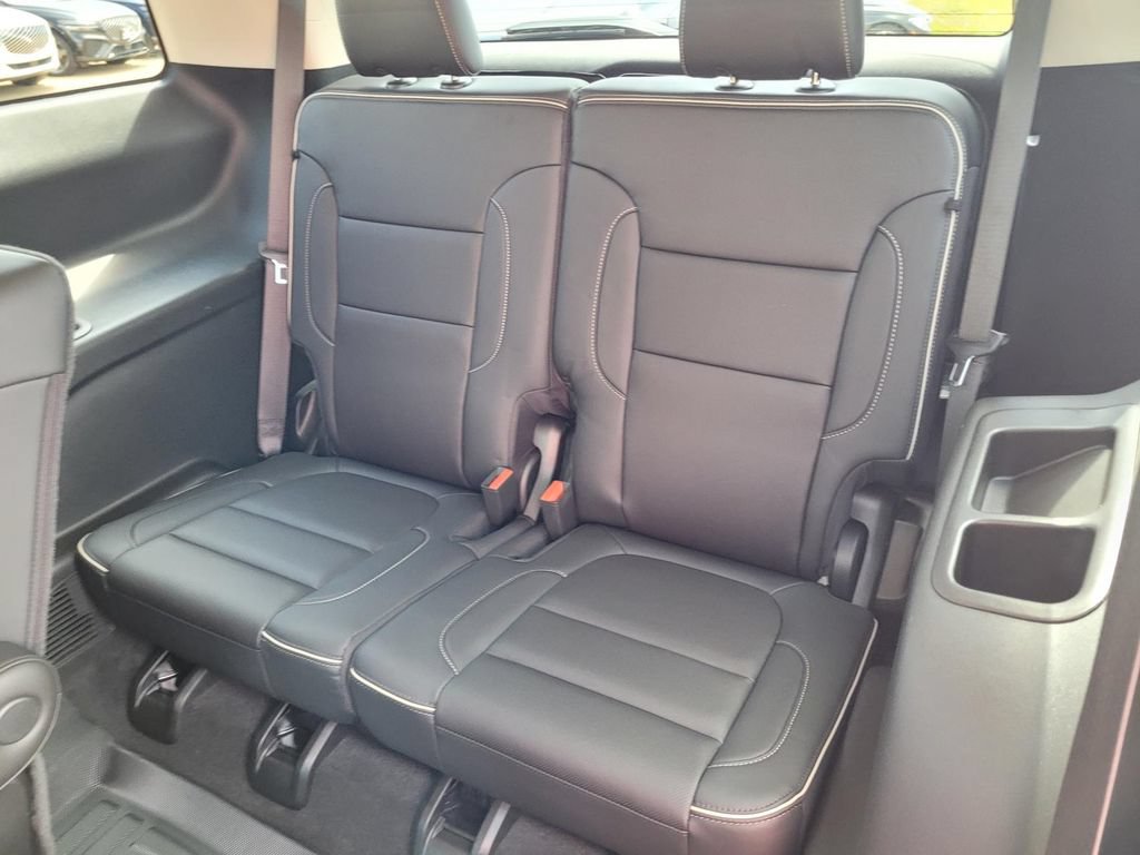 Used 2023 GMC Acadia Denali w/ Trailering Package FWD image 13