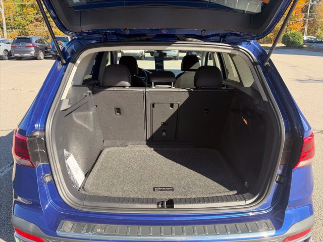 Certified 2023 Volkswagen Taos SE AWD/4WD image 12