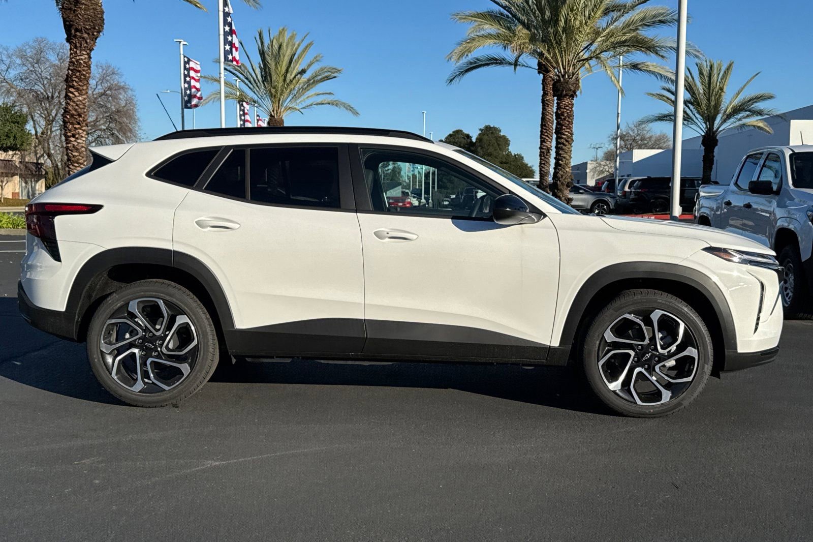 New 2026 Chevrolet Trax RS image 2