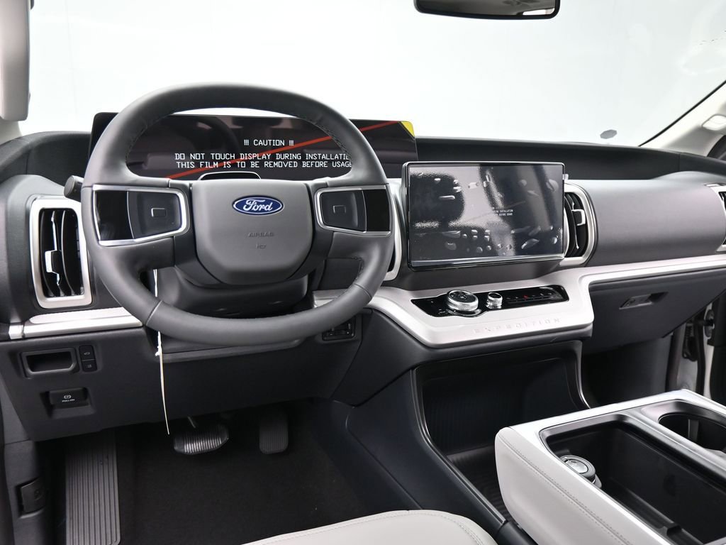 New 2026 Ford Expedition Active image 11