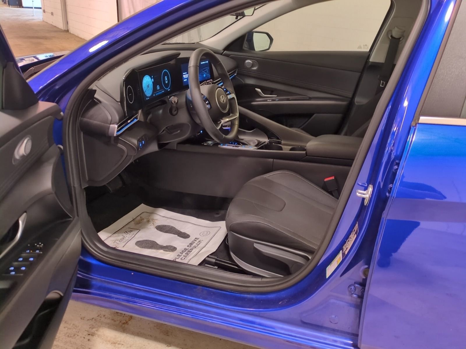 Certified 2024 Hyundai Elantra SEL w/ Convenience Package image 16