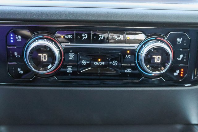 New 2026 GMC Sierra 3500 SLT w/ SLT Convenience Package image 19