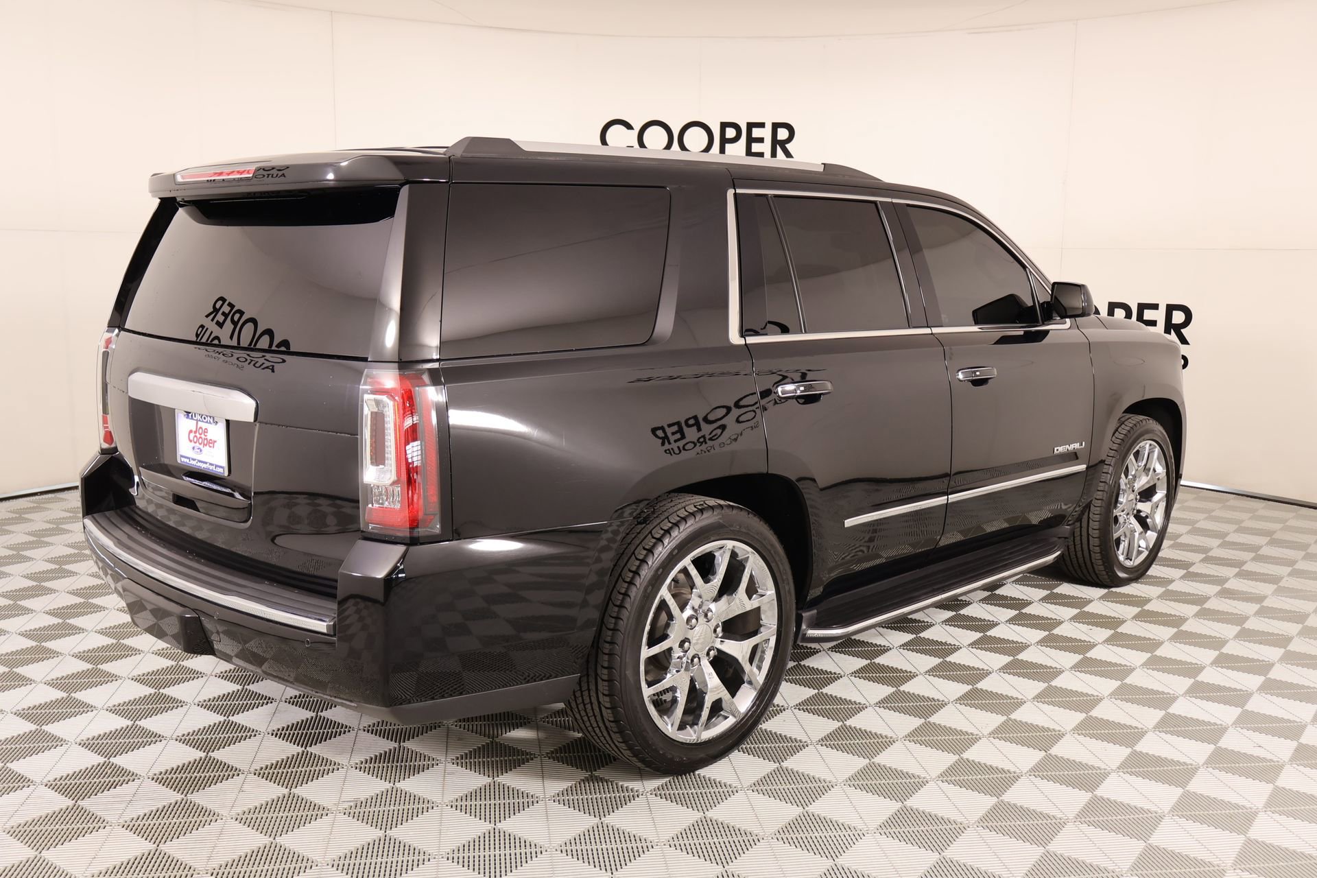 Used 2020 GMC Yukon Denali w/ Open Road Package AWD/4WD image 24