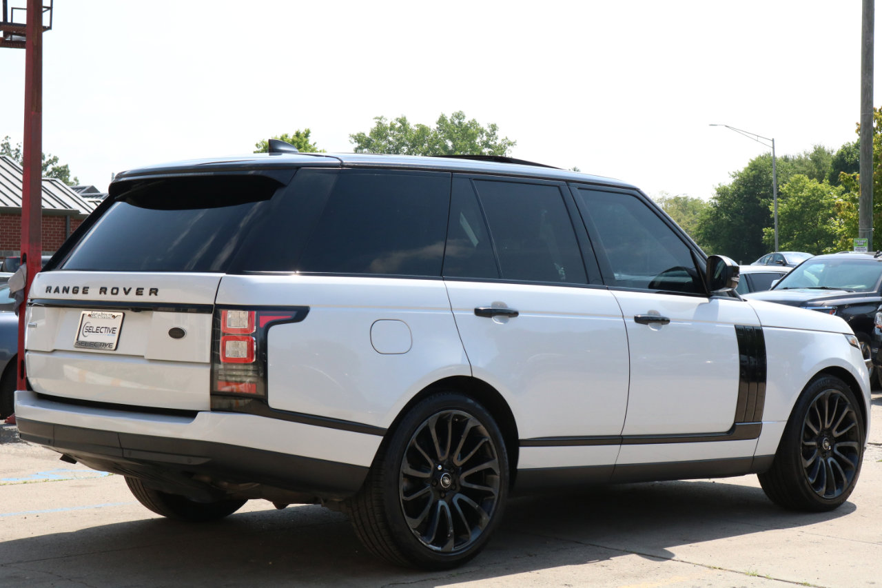 Used 2017 Land Rover Range Rover Supercharged image 10