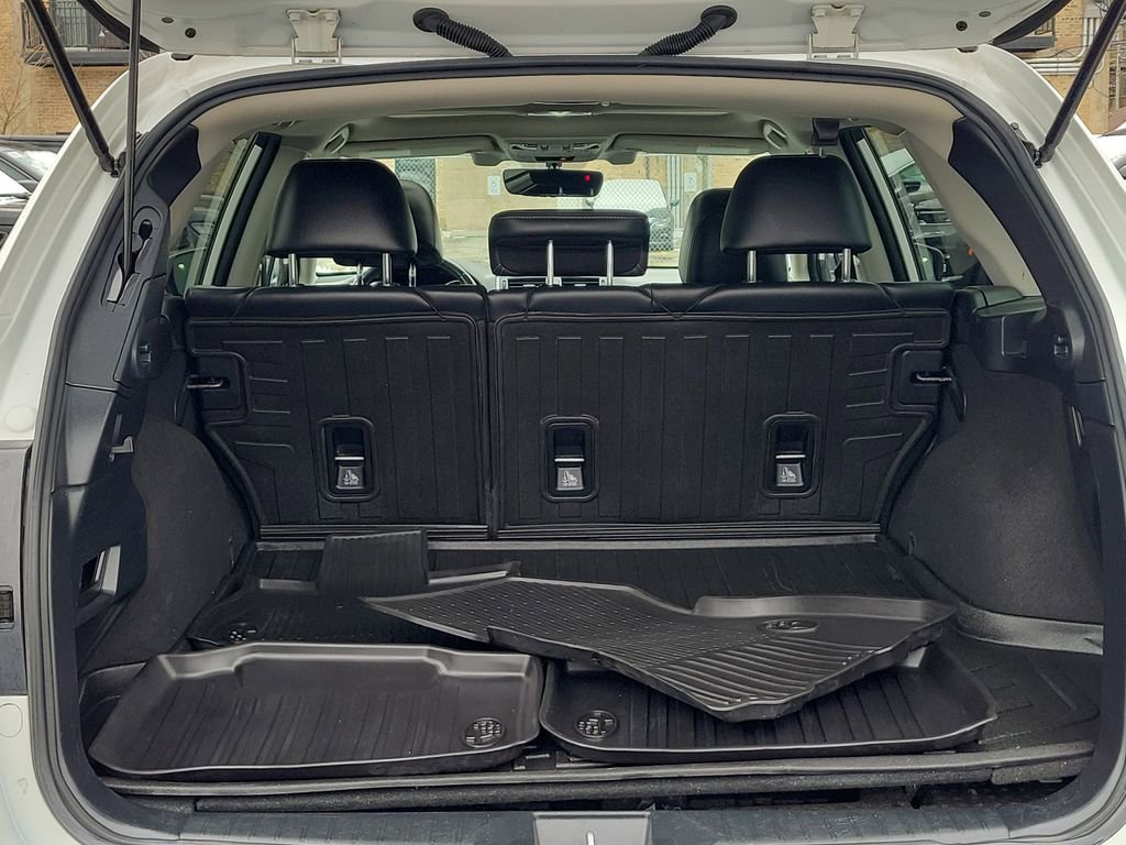 Used 2018 Subaru Outback 2.5i Limited image 9