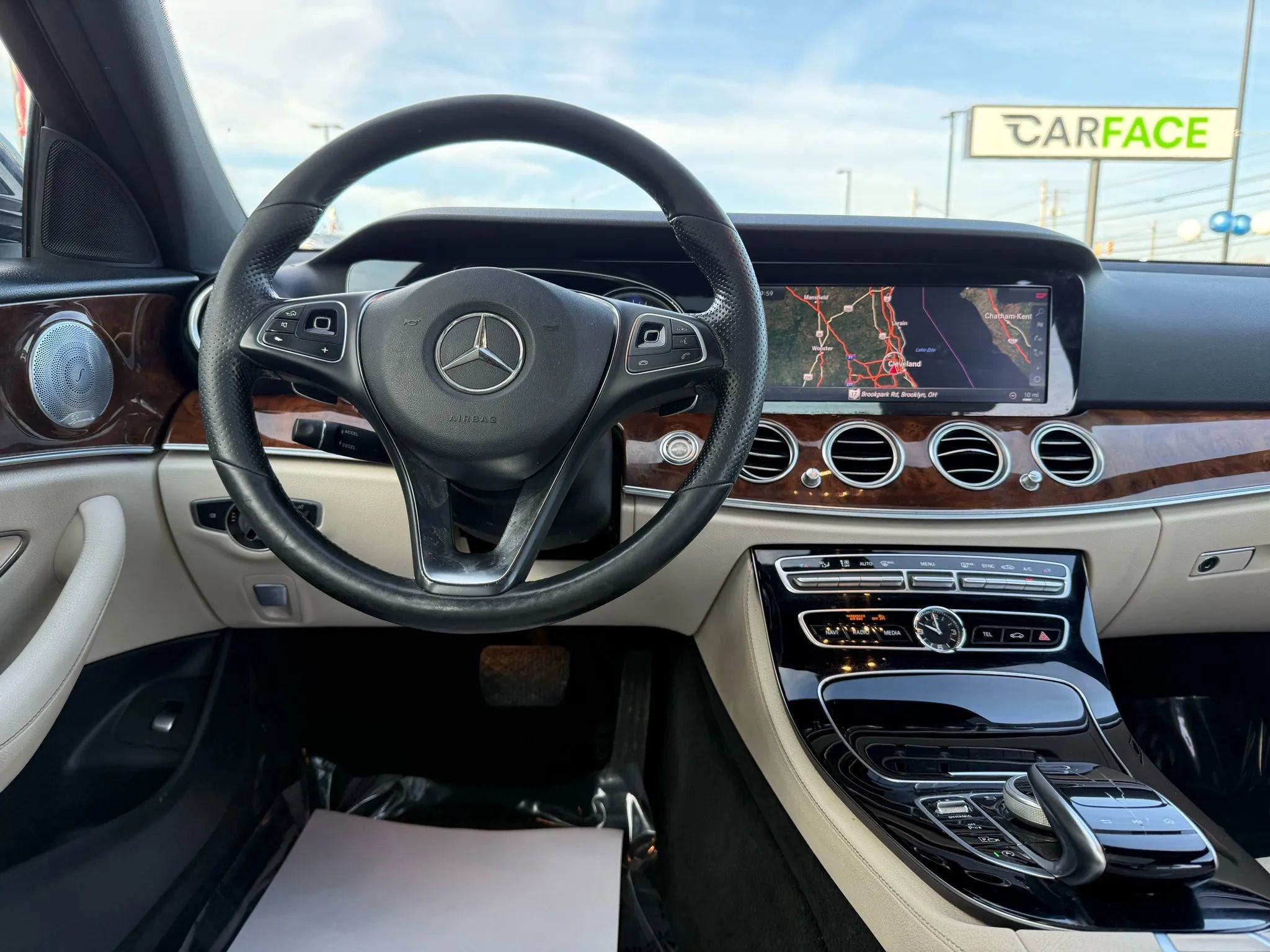 Used 2018 Mercedes-Benz E 300 4MATIC image 28