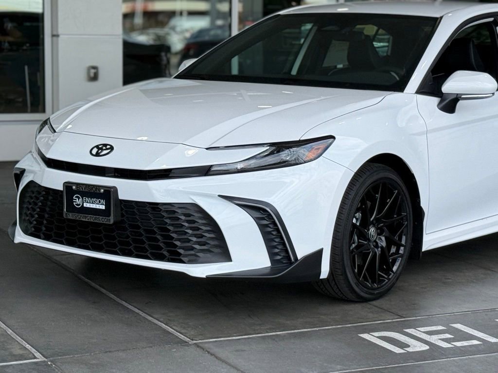 New 2026 Toyota Camry SE image 3