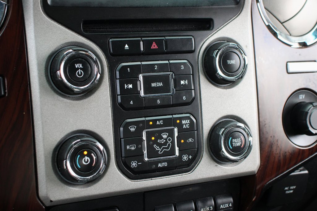 Used 2016 Ford F250 Lariat w/ Lariat Ultimate Package image 31