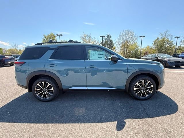 New 2026 Nissan Pathfinder Platinum w/ Cargo Package image 4