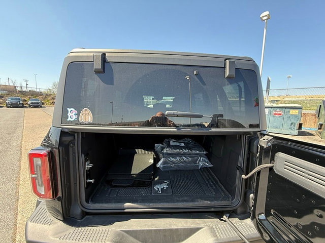 Used 2023 Ford Bronco Badlands image 18