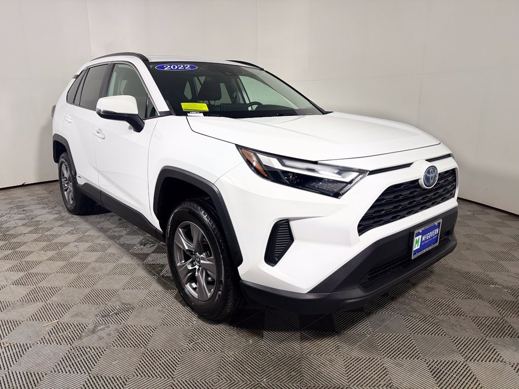 Used 2022 Toyota RAV4 XLE w/ Convenience Package AWD/4WD image 9