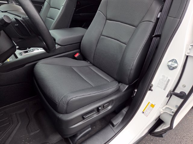 Used 2024 Honda Passport EX-L image 24