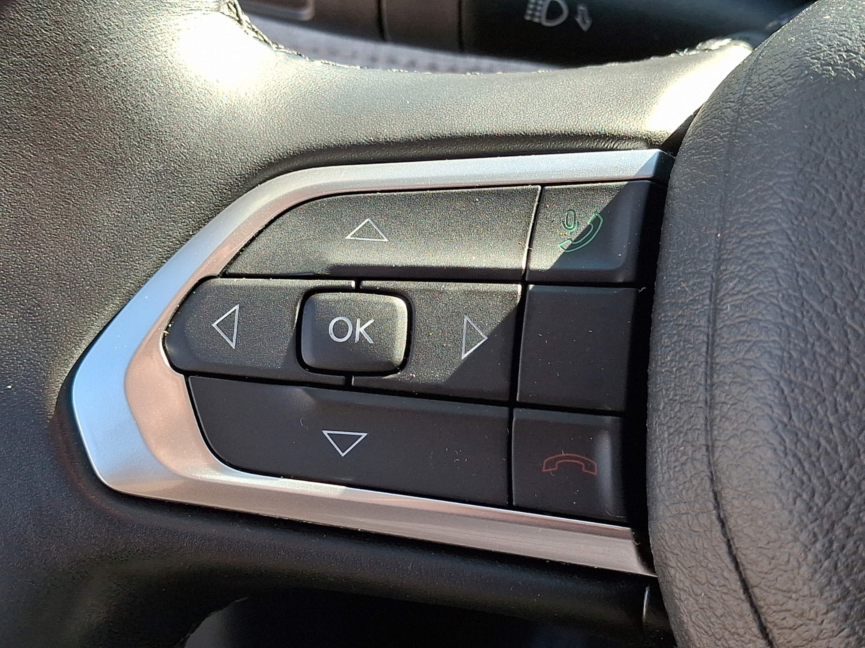 Certified 2022 Jeep Compass Latitude AWD/4WD image 17