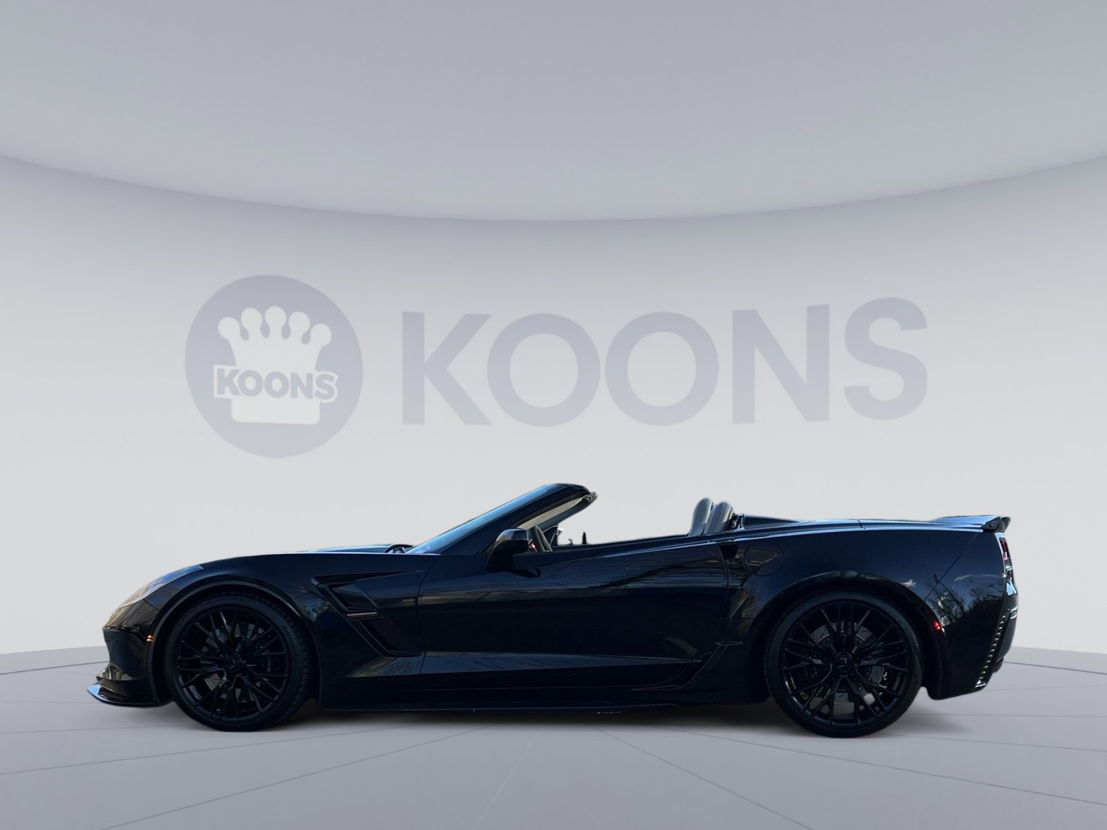 Used 2018 Chevrolet Corvette Grand Sport image 2