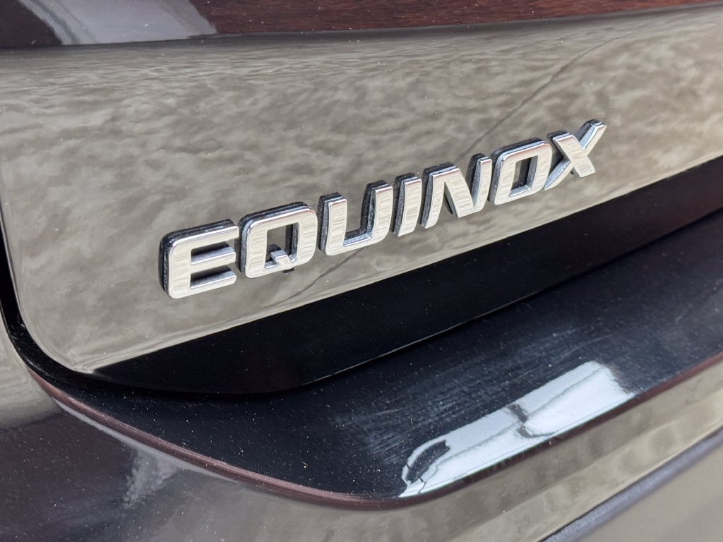 Used 2023 Chevrolet Equinox LS w/ LS Convenience Package FWD image 3