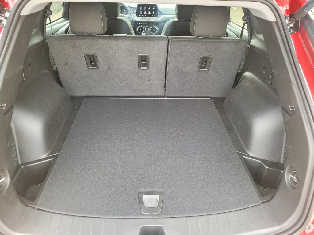 New 2026 Chevrolet Blazer LT image 7