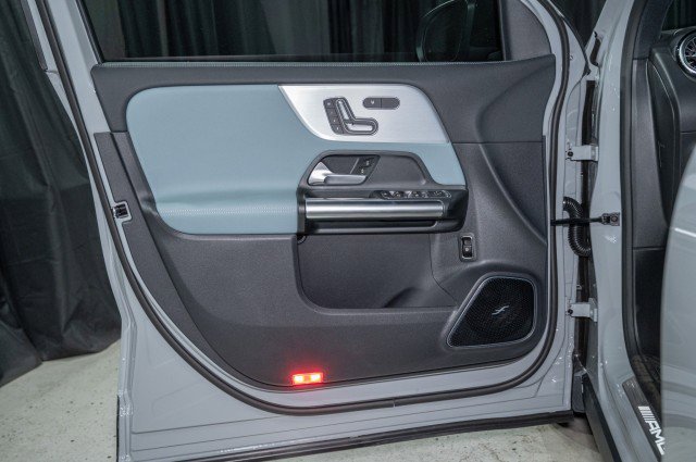 New 2026 Mercedes-Benz GLA 35 AMG 4MATIC image 10