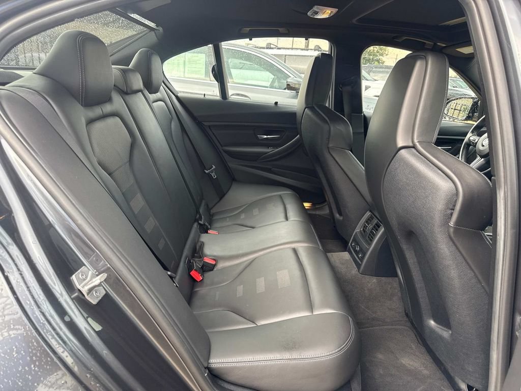 Used 2018 BMW M3 RWD image 11