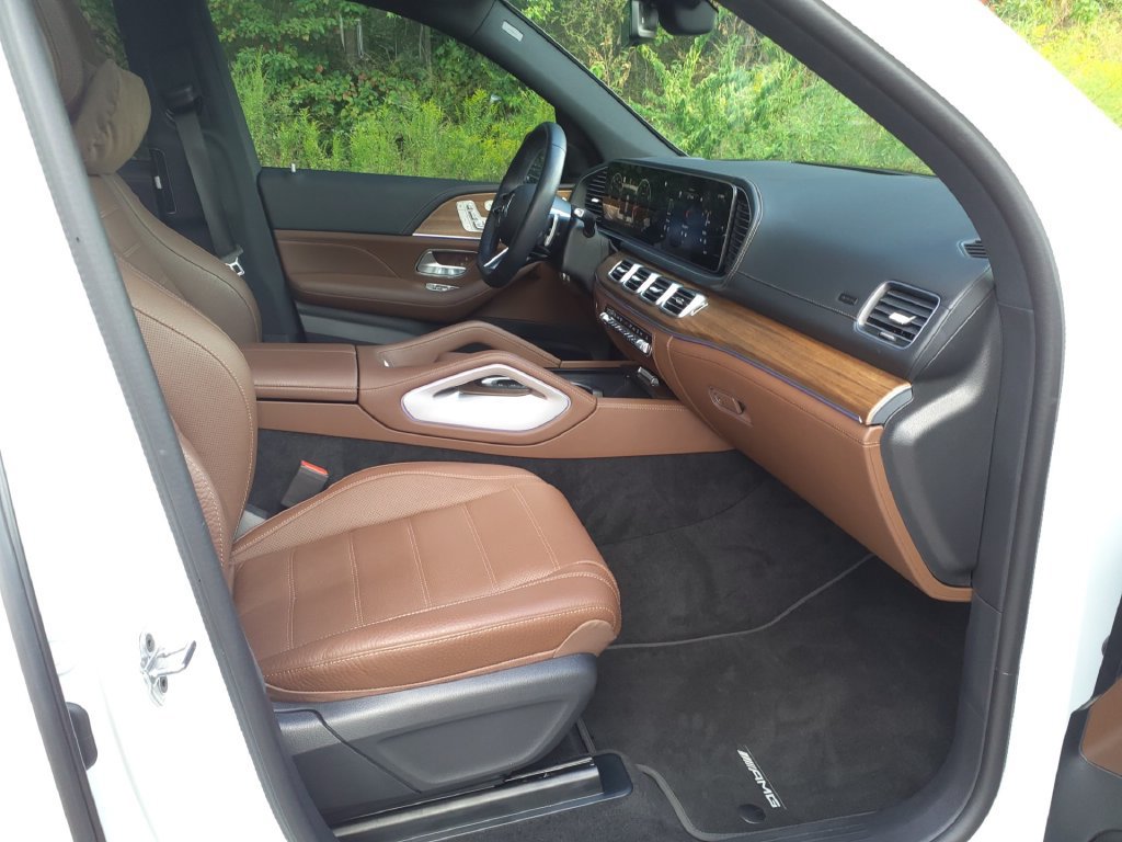 Certified 2026 Mercedes-Benz GLS 580 4MATIC image 10