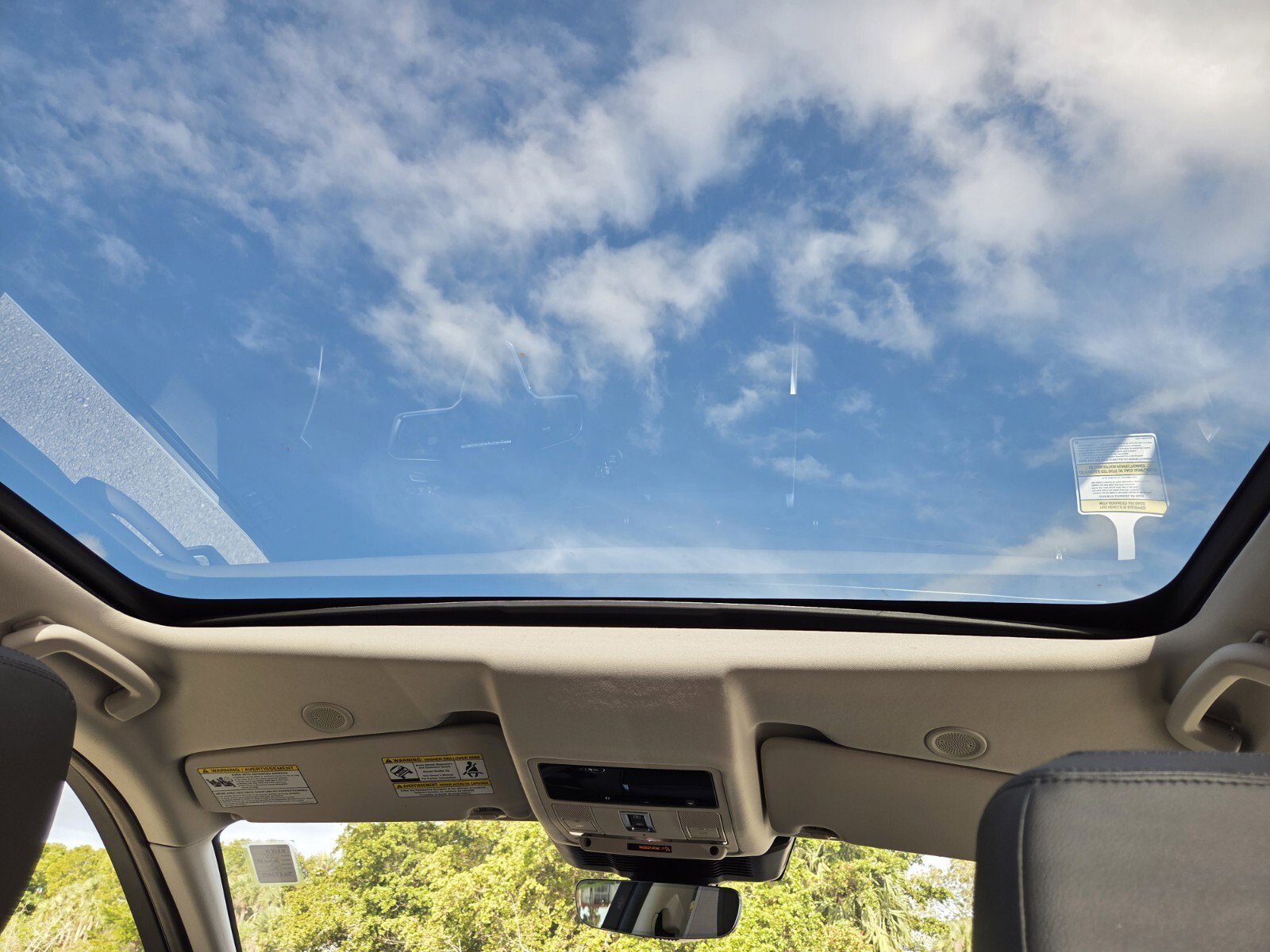 Used 2025 Land Rover Discovery Sport S image 34