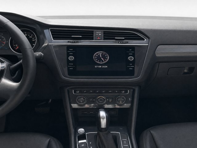 Used 2020 Volkswagen Tiguan SE w/ Panoramic Sunroof Package AWD/4WD image 14