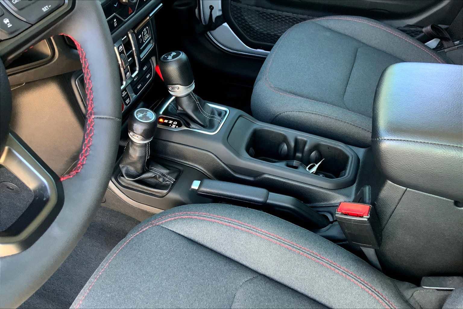 Used 2024 Jeep Wrangler Unlimited Rubicon image 31