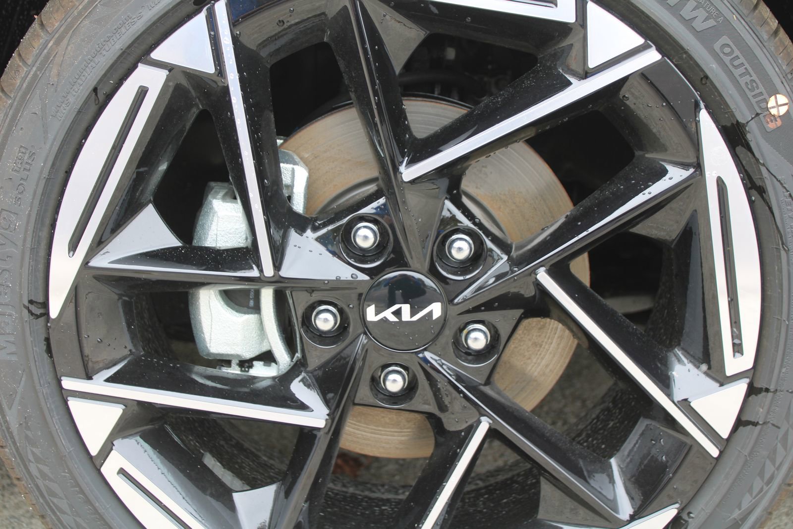 New 2026 Kia K4 GT-Line image 17