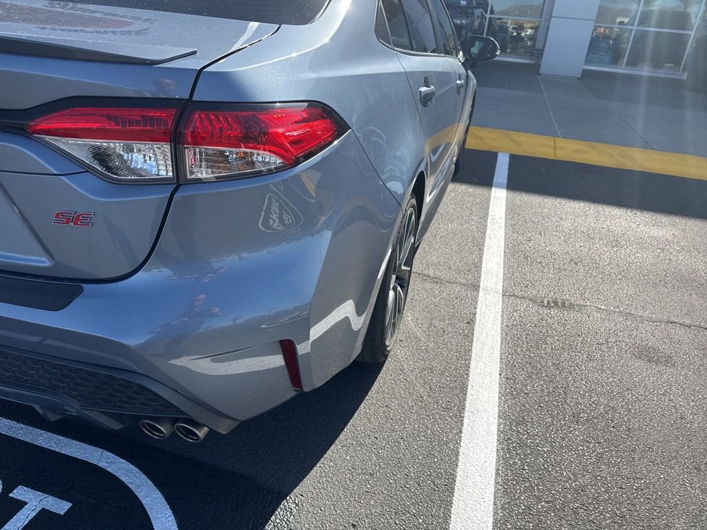 Used 2022 Toyota Corolla SE w/ Carpet Mat Package (TMS) image 6