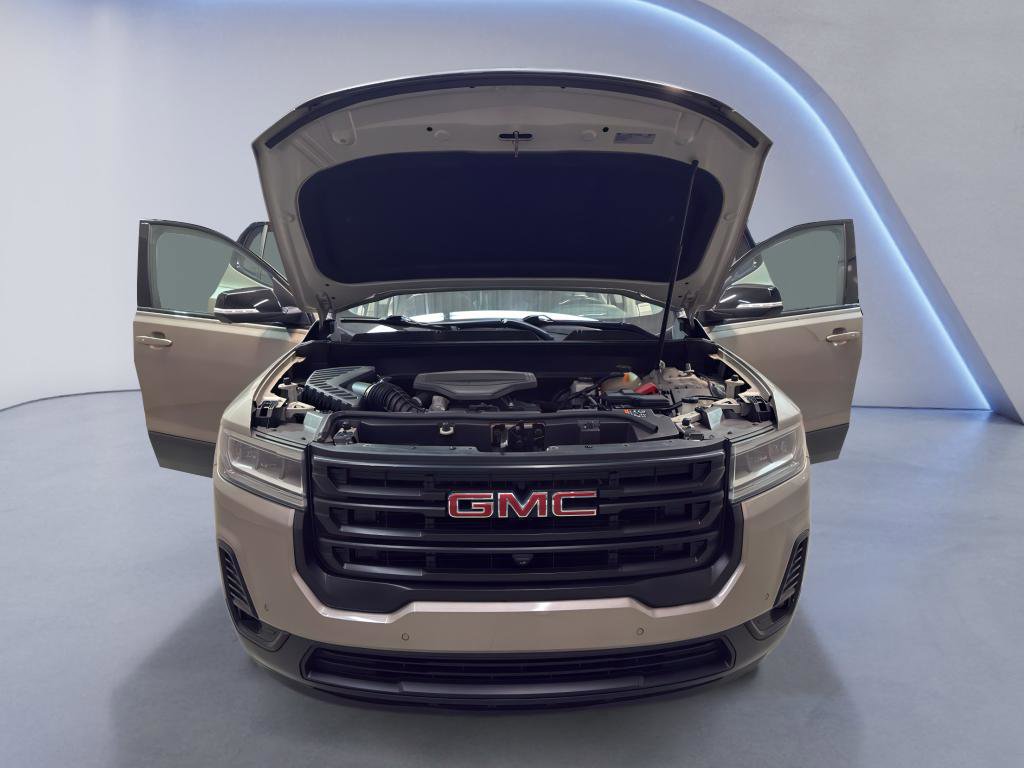 Used 2022 GMC Acadia AT4 w/ Technology Package AWD/4WD image 8