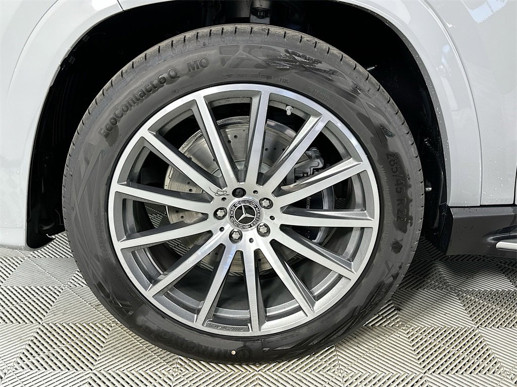 New 2026 Mercedes-Benz GLS 580 4MATIC image 35