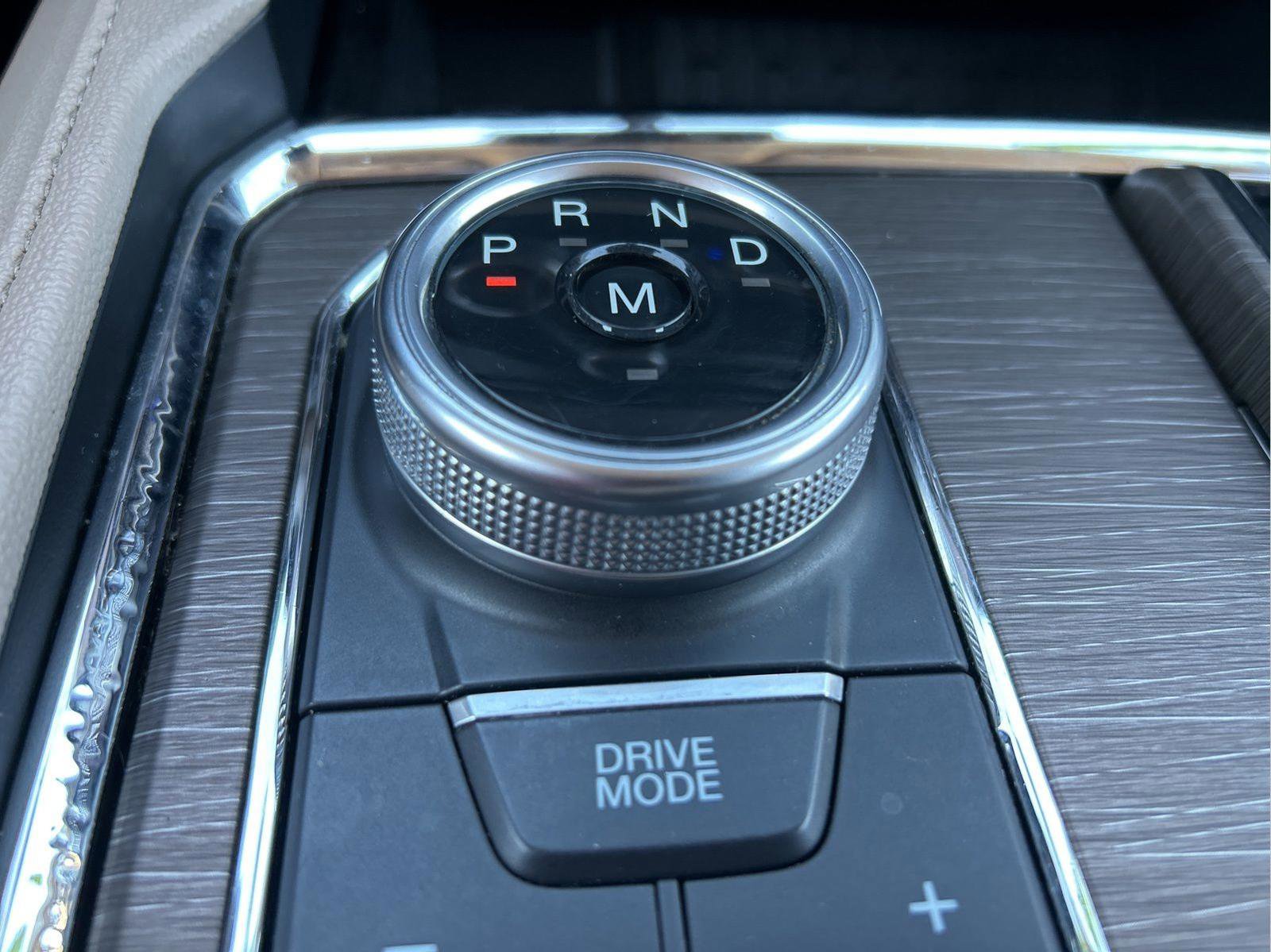 Used 2024 Ford Expedition Limited image 22