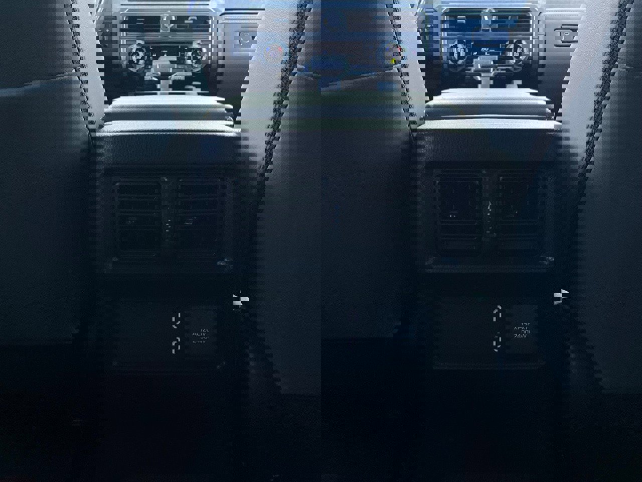 Used 2025 Toyota 4Runner Trailhunter image 19