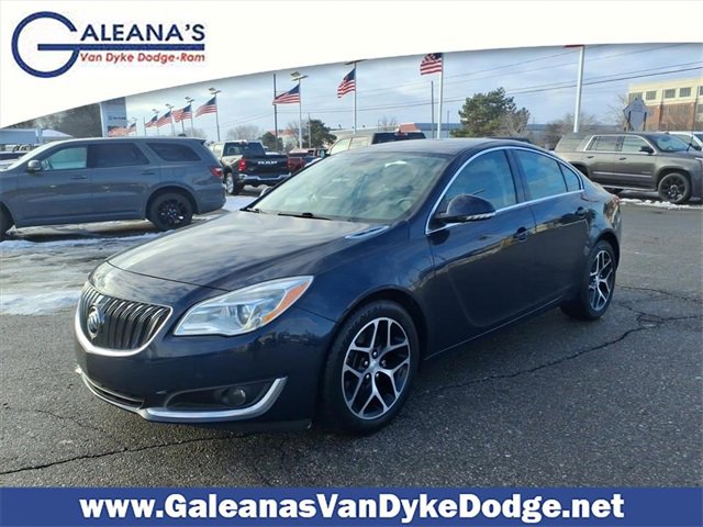 Used 2017 Buick Regal Sport Touring image 1