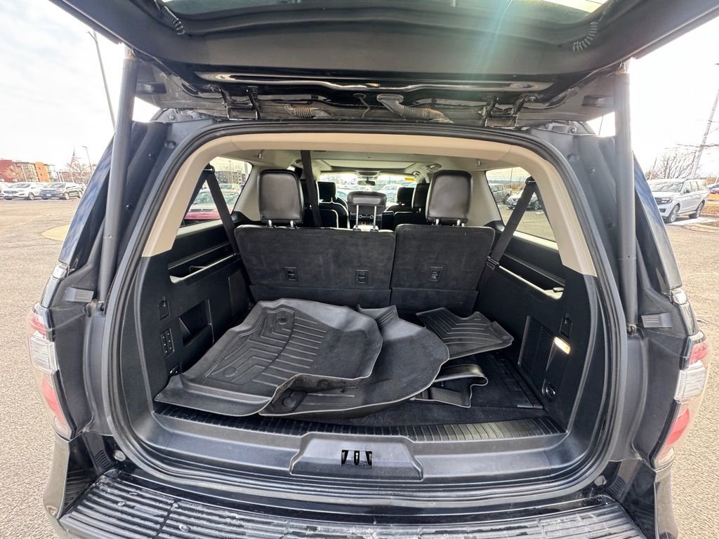 Certified 2021 Ford Expedition Max Platinum image 12