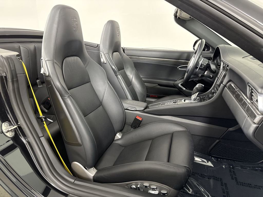 Certified 2015 Porsche 911 Turbo AWD/4WD image 24