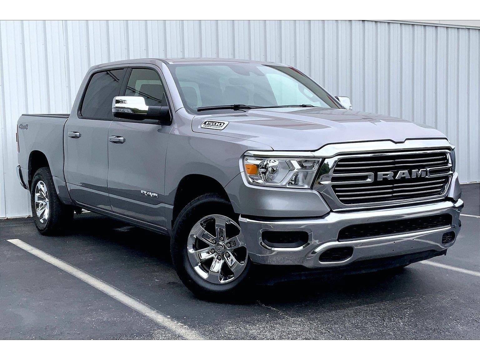 Used 2024 RAM 1500 Laramie AWD/4WD image 2