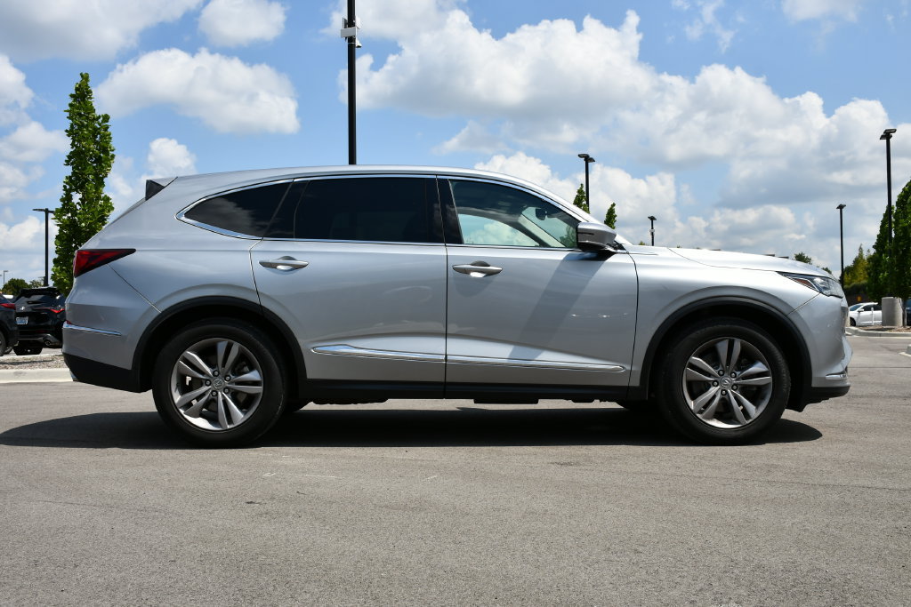 Used 2023 Acura MDX FWD image 10