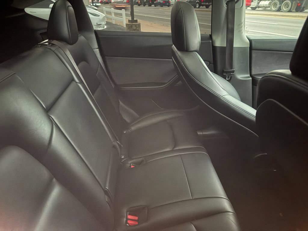 Used 2021 Tesla Model Y 2WD image 21
