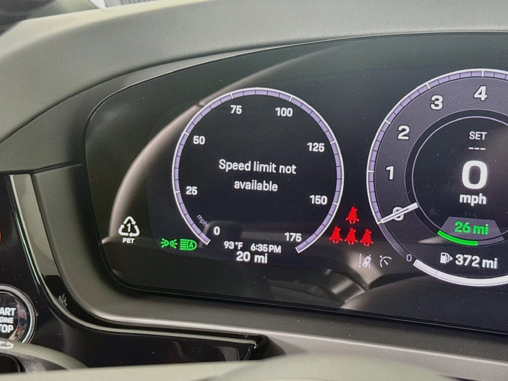 New 2026 Porsche Cayenne E-Hybrid AWD/4WD image 13