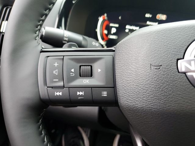 New 2026 Nissan Pathfinder Platinum AWD/4WD image 25