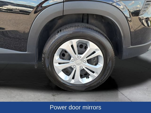 Certified 2024 Chevrolet Trax LS FWD image 28