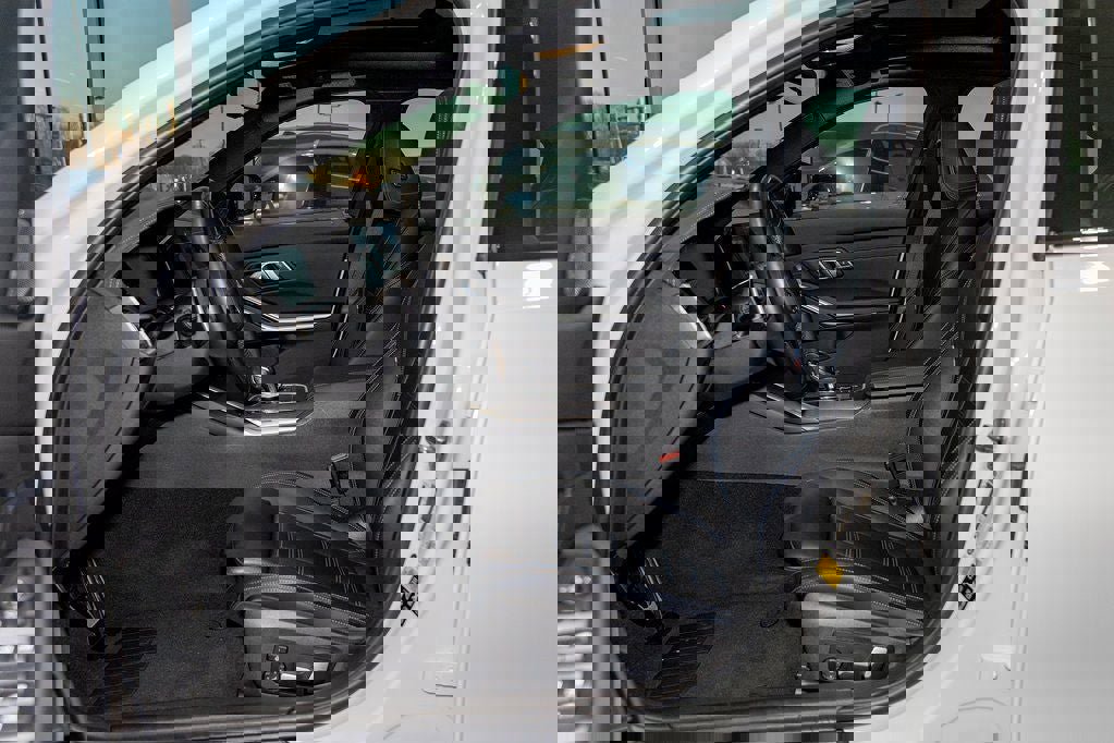 Used 2021 BMW M340i xDrive w/ Premium Package image 18