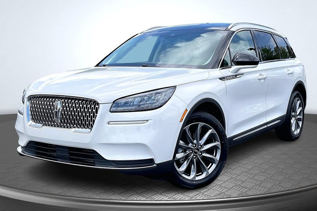 Used 2022 Lincoln Corsair FWD w/ Premium Package image 3