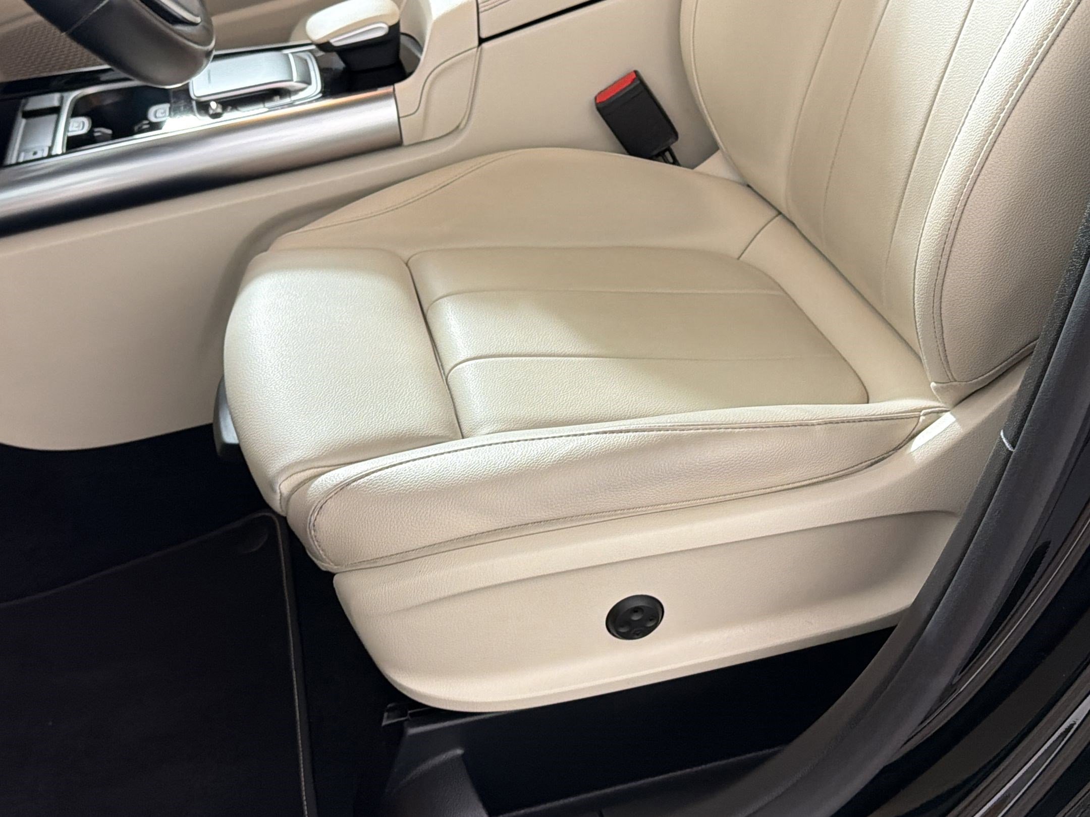 Used 2023 Mercedes-Benz GLA 250 4MATIC image 14