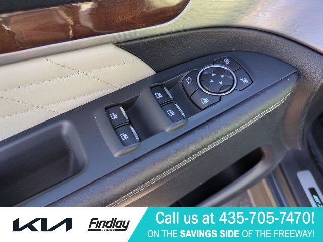 Used 2016 Ford Explorer Platinum AWD/4WD image 14
