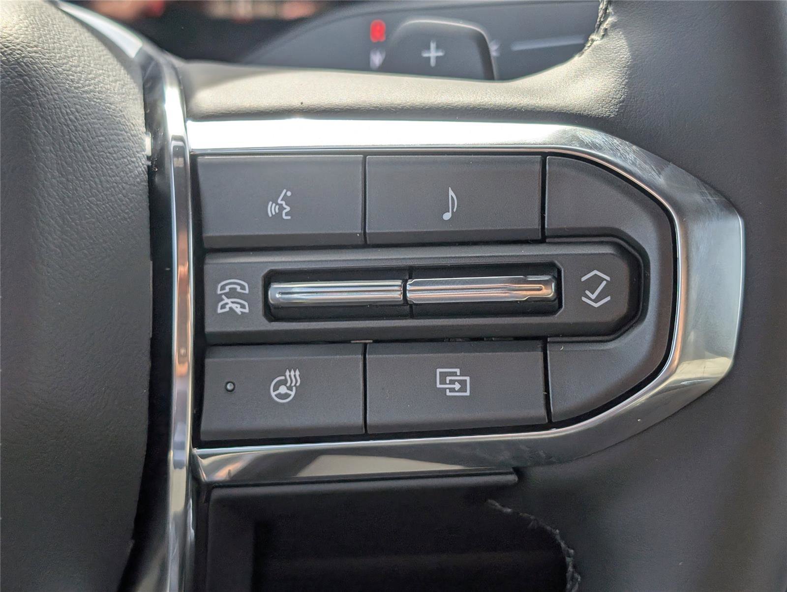 New 2026 GMC Acadia Elevation w/ Elevation Premium Package FWD image 15
